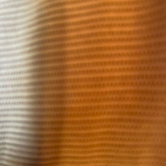 Men’s Bugatchi gold V-neck shirt sz L - Picture 3 of 5